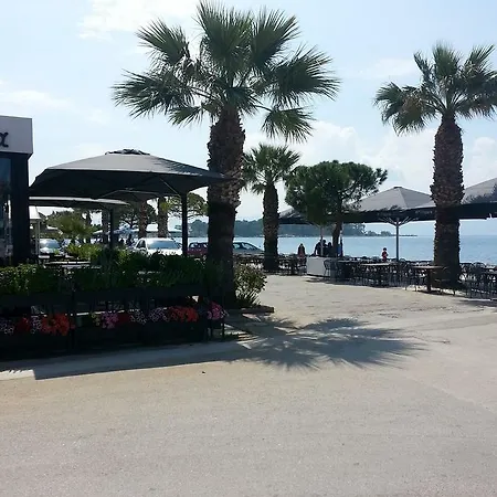 Diamanto بيت ضيافة